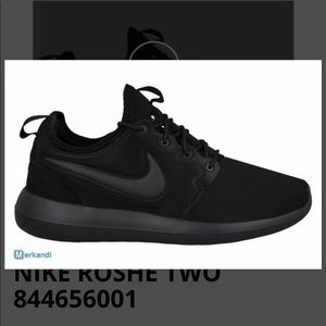 Nike | Roshe Two Black and Black.